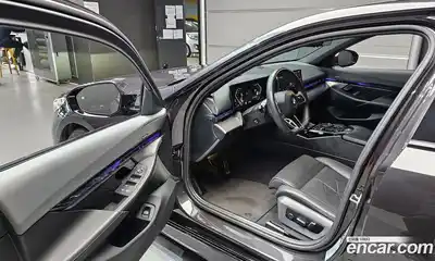 BMW 5-Series 2024 2.0 Автомат в Москве № 819376, миниатюра 10