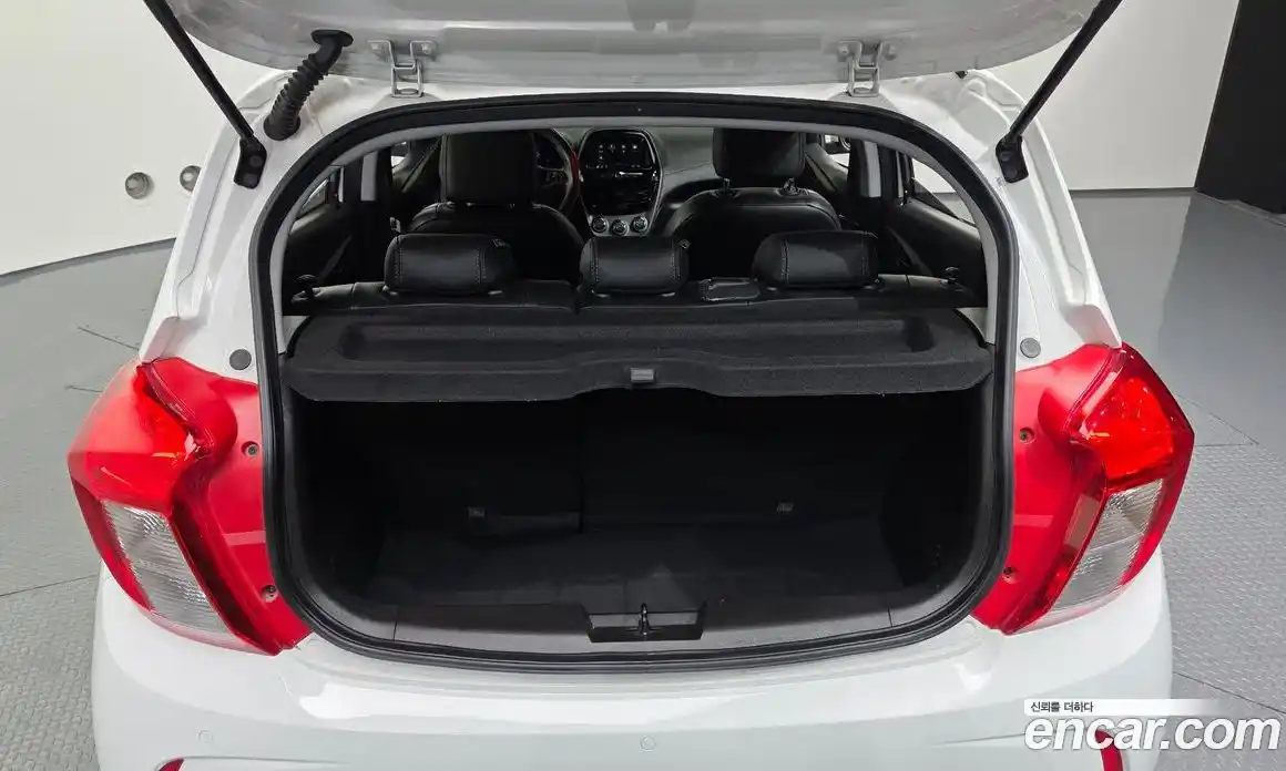 Chevrolet Spark 2019 1.0 Автомат в Москве № 819383, фото 20