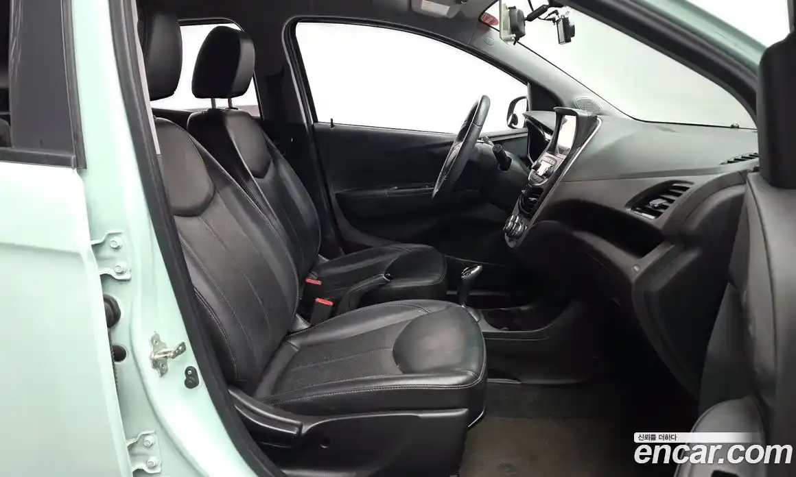 Chevrolet Spark 2016 1.0 Автомат в Москве № 819430, фото 11