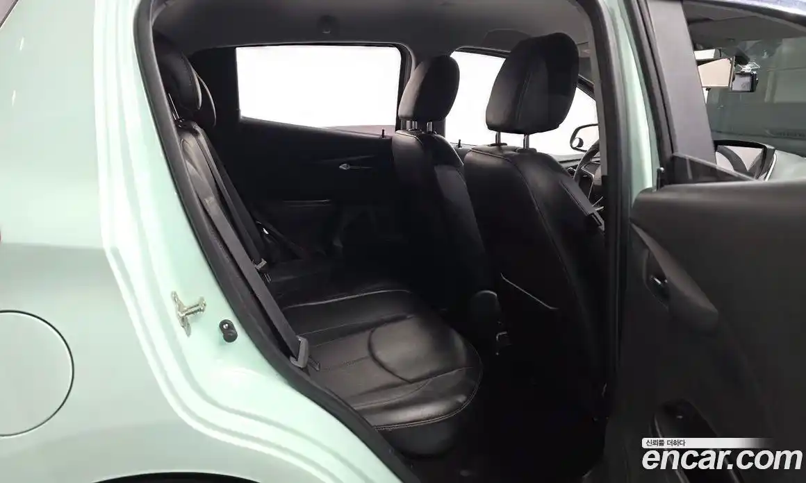 Chevrolet Spark 2016 1.0 Автомат в Москве № 819430, фото 12