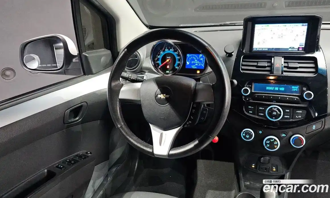 Chevrolet Spark 2015 1.0 Автомат в Москве № 819600, фото 13