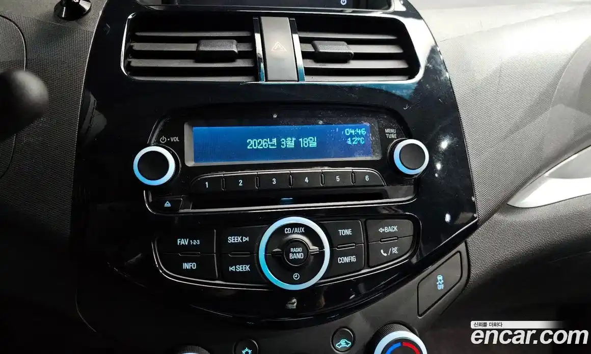 Chevrolet Spark 2015 1.0 Автомат в Москве № 819600, фото 17