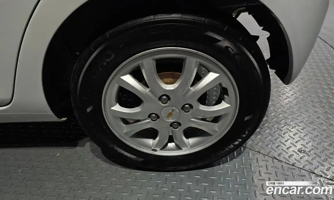 Chevrolet Spark 2015 1.0 Автомат в Москве № 819600, фото 5