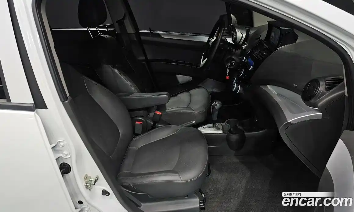 Chevrolet Spark 2015 1.0 Автомат в Москве № 819600, фото 10