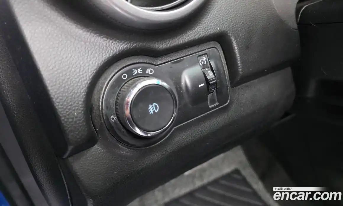 Chevrolet Trax 2015 1.4 Автомат в Москве № 819782, фото 18