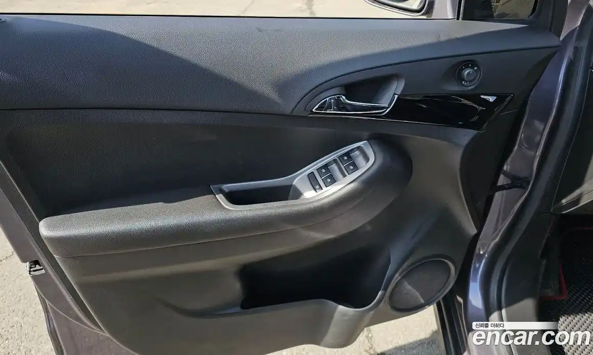 Chevrolet Orlando 2012 2.0 Автомат в Москве № 819884, фото 17