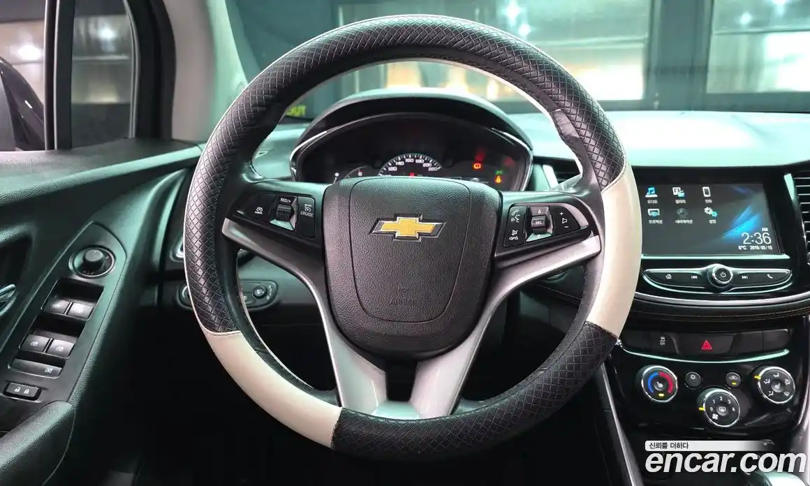 Chevrolet Trax 2018 1.6 гидро в Москве № 820037, фото 13