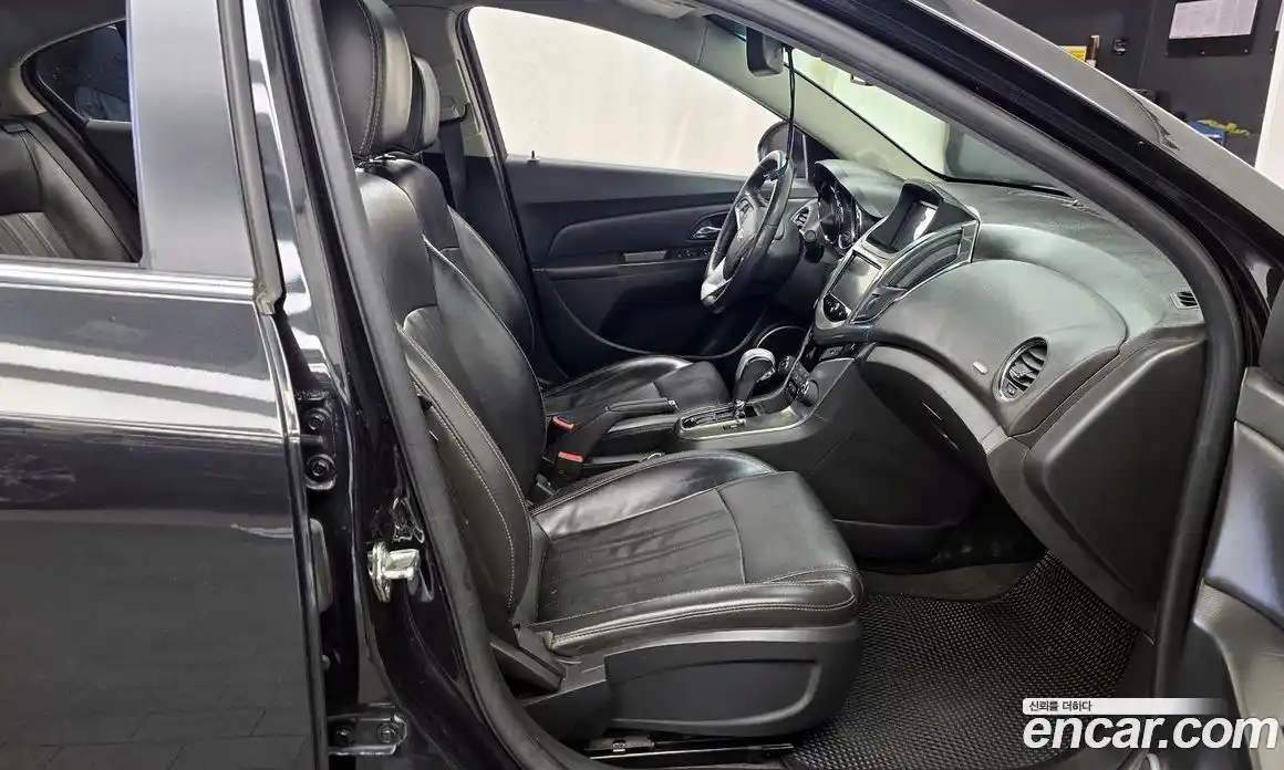 Chevrolet Cruze 2013 1.8 гидро в Москве № 820076, фото 11