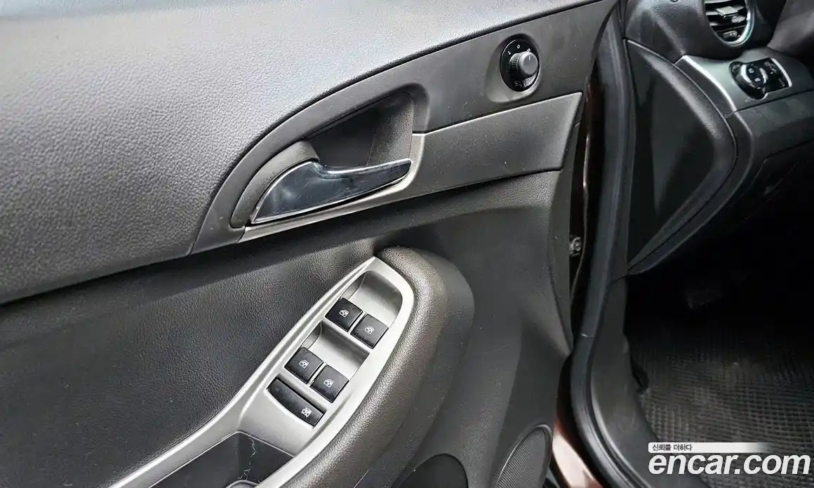 Chevrolet Orlando 2012 2.0 гидро в Москве № 820084, фото 18