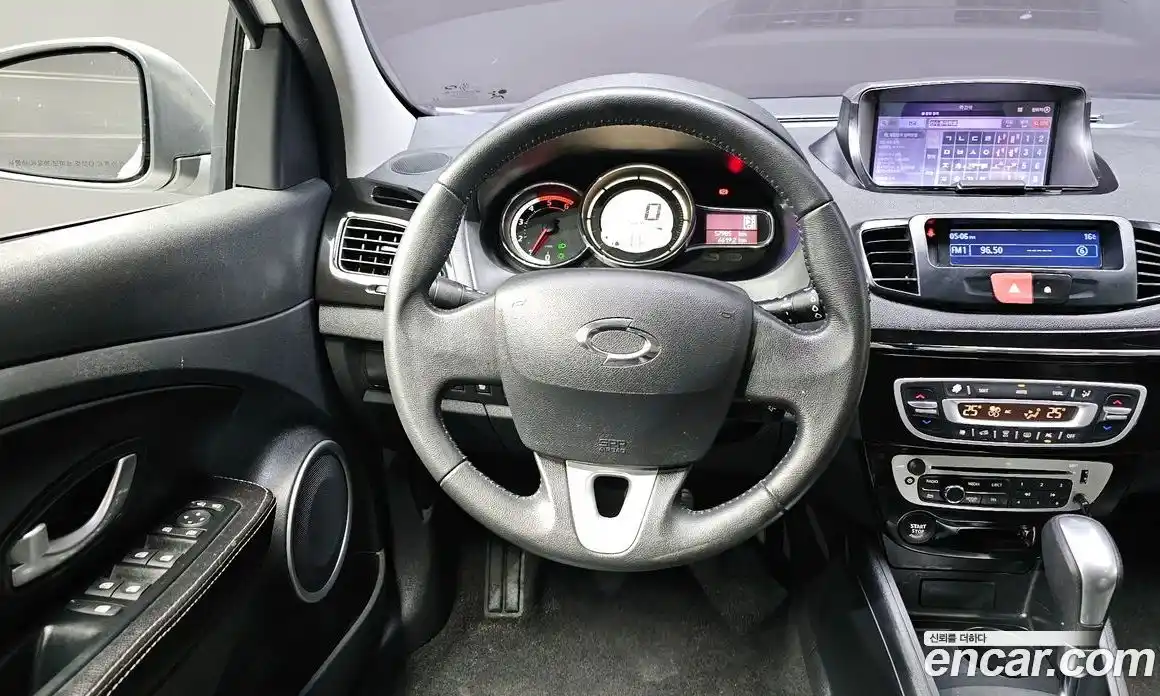 Renault SM3 2016 1.5 Автомат в Москве № 820609, фото 13