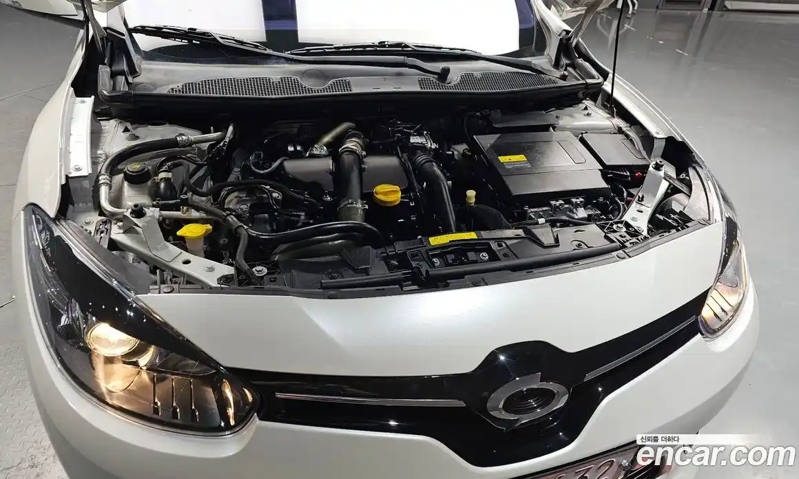 Renault SM3 2016 1.5 Автомат в Москве № 820609, фото 6