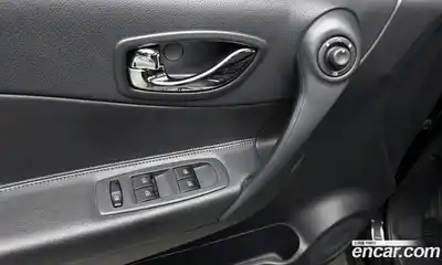 Renault QM5 2015 2.0 Автомат в Москве № 820728, миниатюра 11