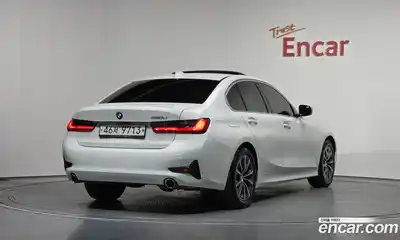 BMW 3-Series 2019 2.0 Автомат в Москве № 820915, миниатюра 2