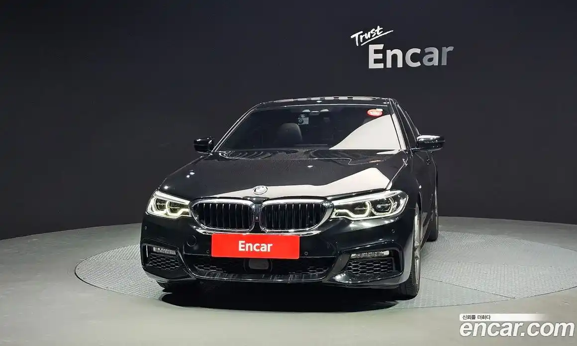 BMW 5-Series 2017 2.0 Автомат в Москве № 821680, фото 3