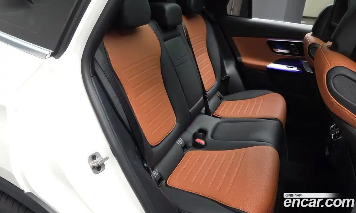 Mercedes-Benz GLC-Class 2025 2.0 Автомат в Москве № 821787, фото 11