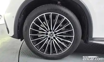 Mercedes-Benz GLC-Class 2025 2.0 Автомат в Москве № 821787, миниатюра 4