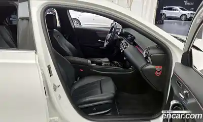 Mercedes-Benz A-Class 2022 2.0 Автомат в Москве № 821806, миниатюра 11