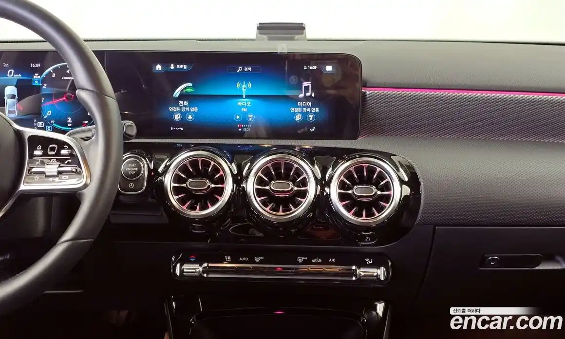 Mercedes-Benz A-Class 2022 2.0 Автомат в Москве № 821806, фото 14