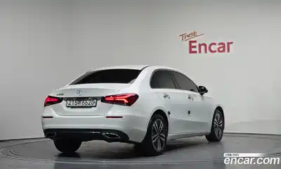 Mercedes-Benz A-Class 2022 2.0 Автомат в Москве № 821806, миниатюра 2