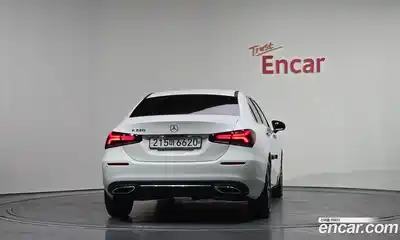 Mercedes-Benz A-Class 2022 2.0 Автомат в Москве № 821806, миниатюра 4