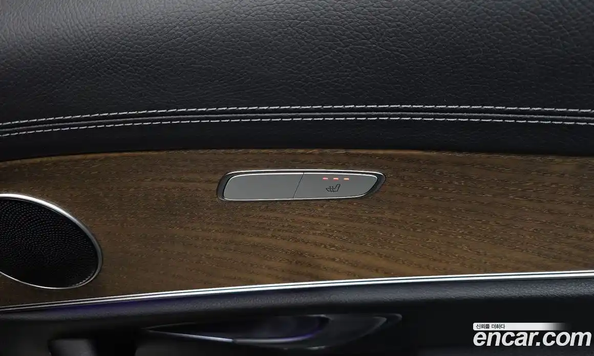 Mercedes-Benz E-Class 2022 2.0 Автомат в Москве № 822302, фото 18