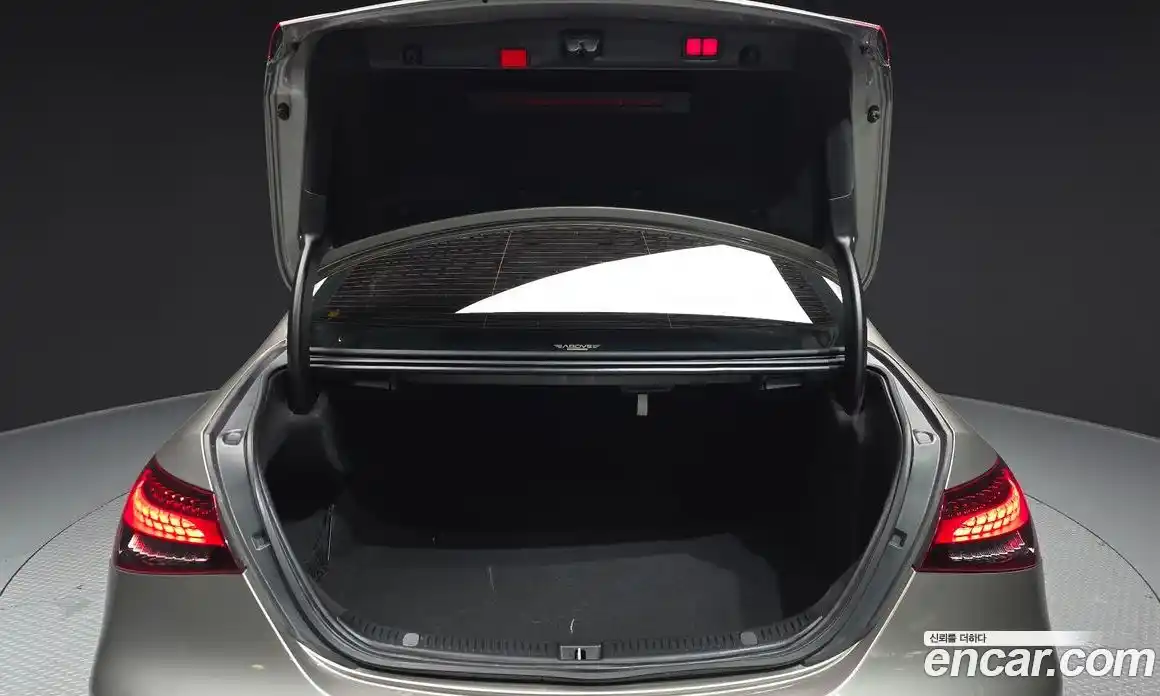 Mercedes-Benz E-Class 2022 2.0 Автомат в Москве № 822302, фото 20