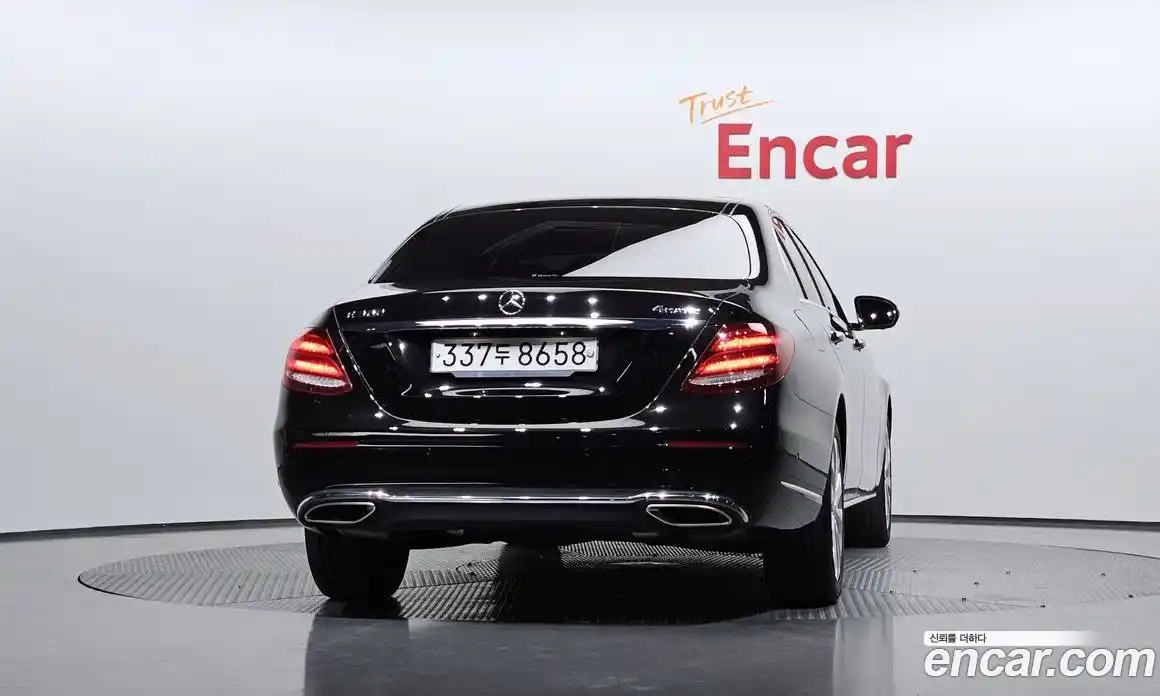 Mercedes-Benz E-Class 2020 2.0 Автомат в Москве № 822694, фото 4