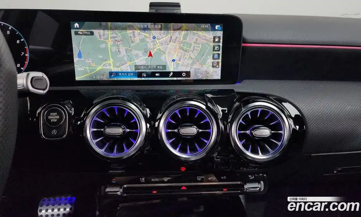 Mercedes-Benz A-Class 2023 2.0 Автомат в Москве № 822713, фото 14