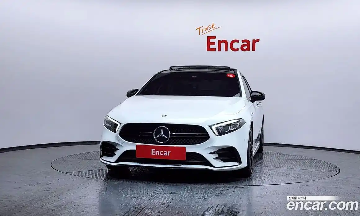 Mercedes-Benz A-Class 2023 2.0 Автомат в Москве № 822713, фото 3