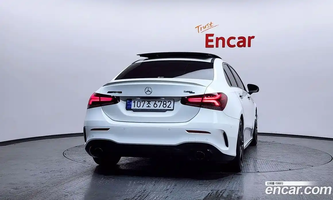 Mercedes-Benz A-Class 2023 2.0 Автомат в Москве № 822713, фото 4