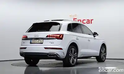 Audi Q5 2022 2.0 Автомат в Москве № 823083, миниатюра 2
