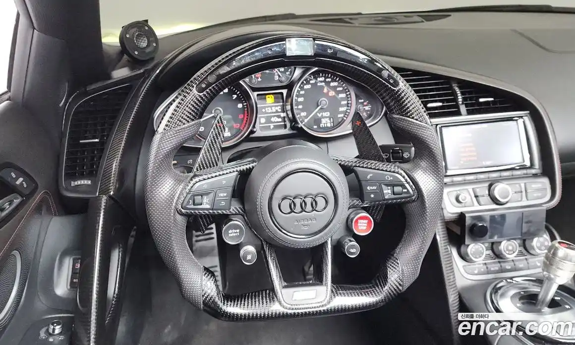 Audi R8 2014 5.2 Автомат в Москве № 823482, фото 12