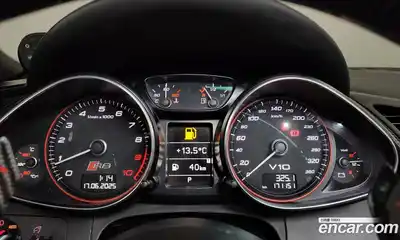 Audi R8 2014 5.2 Автомат в Москве № 823482, миниатюра 8