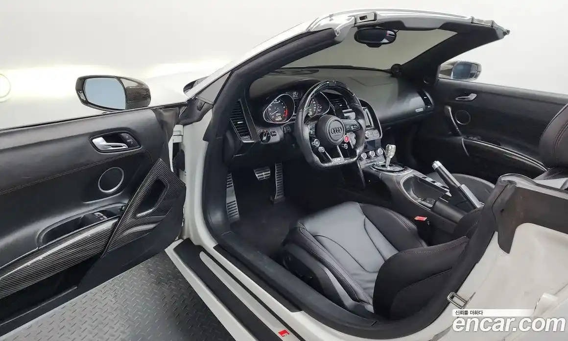 Audi R8 2014 5.2 Автомат в Москве № 823482, фото 10