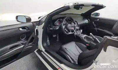 Audi R8 2014 5.2 Автомат в Москве № 823482, миниатюра 10