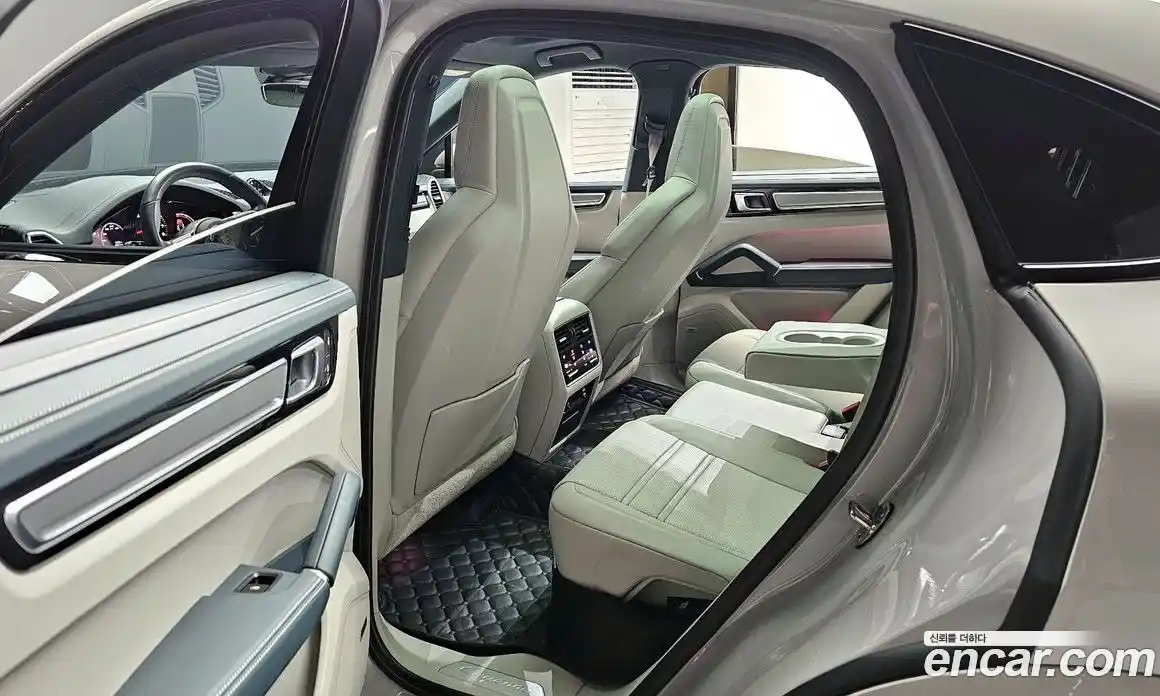 Porsche Cayenne 2023 3.0 Автомат в Москве № 824158, фото 11