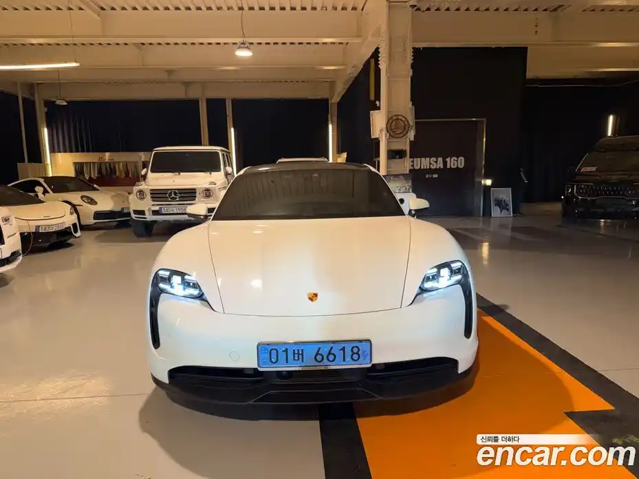 Porsche Taycan 2023 0.1 Автомат в Москве № 824524, фото 5