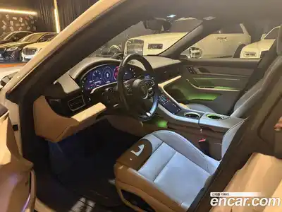 Porsche Taycan 2023 0.1 Автомат в Москве № 824524, миниатюра 10