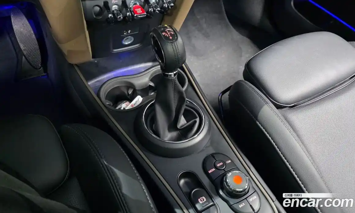 Mini Countryman 2018 1.5 Автомат в Москве № 825305, фото 9