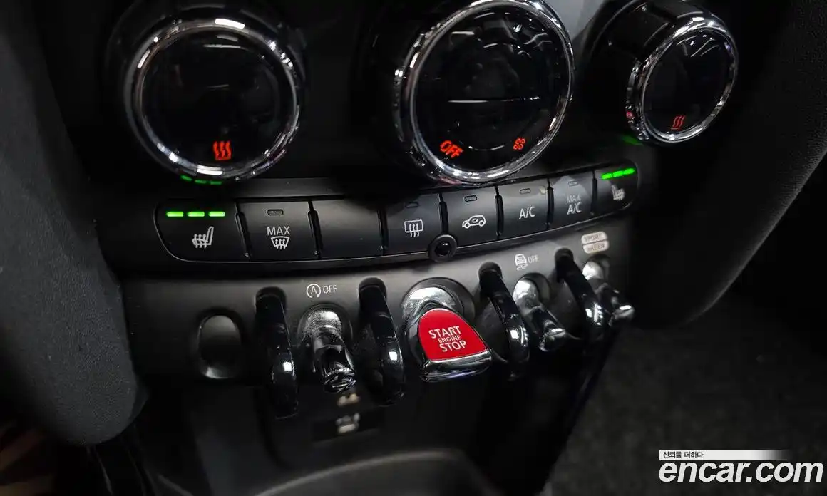 Mini Cooper 2021 1.5 Автомат в Москве № 825335, фото 17