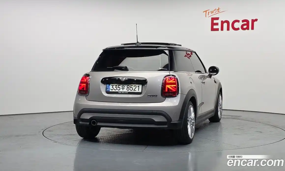 Mini Cooper 2021 1.5 Автомат в Москве № 825335, фото 4