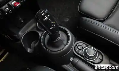 Mini Cooper 2021 1.5 Автомат в Москве № 825335, миниатюра 9