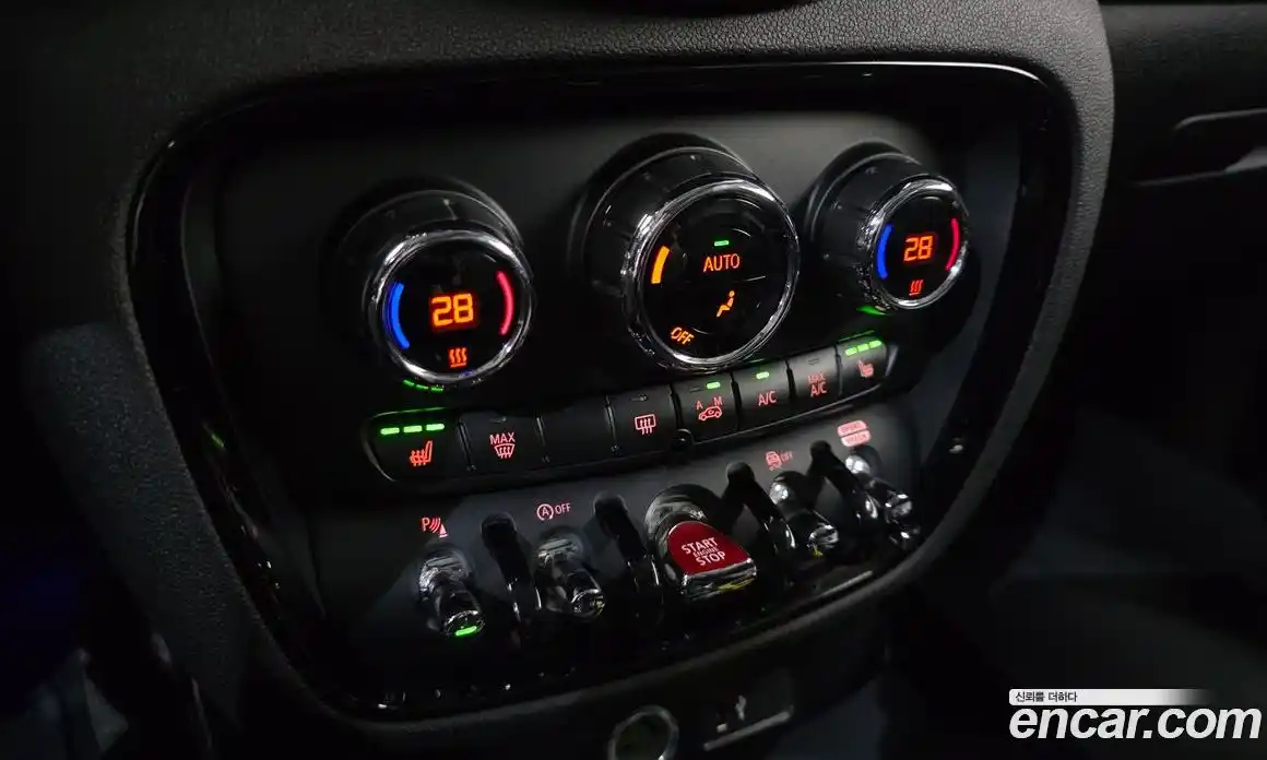 Mini Clubman 2019 2.0 Автомат в Москве № 825345, фото 16