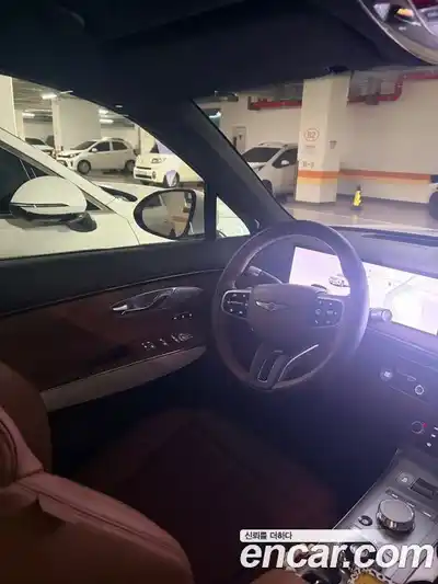 Genesis GV70 2025 2.5 гидро в Москве № 22515, миниатюра 8