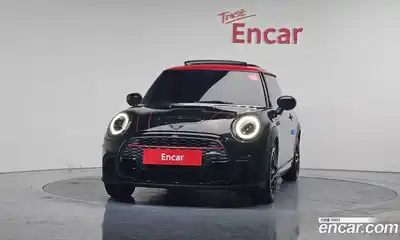 Mini Cooper 2022 2.0 Автомат в Москве № 231472, миниатюра 3