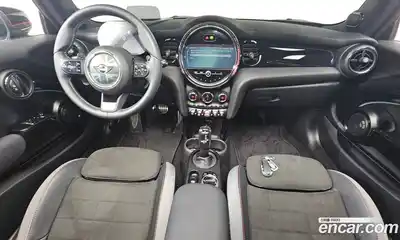 Mini Cooper 2022 2.0 Автомат в Москве № 231472, миниатюра 7