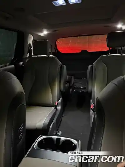 Kia Canival 2024 3.5 гидро в Москве № 4385, миниатюра 5