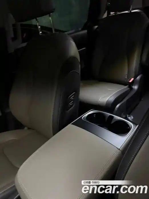 Kia Canival 2024 3.5 гидро в Москве № 4385, фото 6