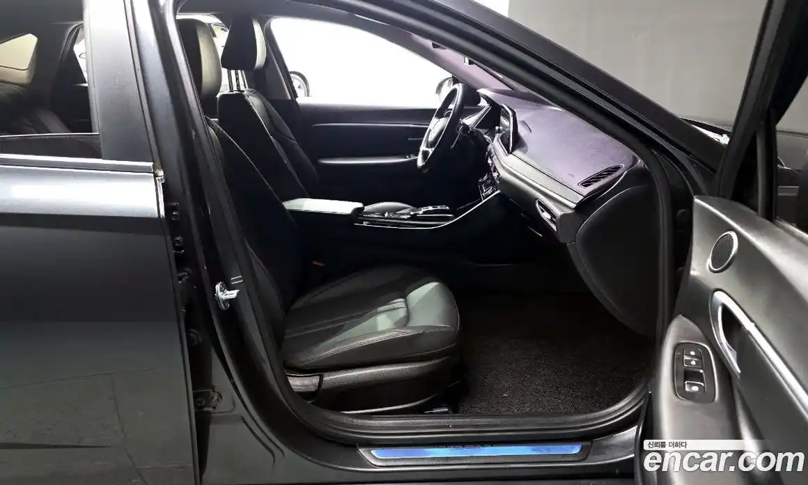 Hyundai Sonata 2019 2.0 Автомат в Москве № 796969, фото 11