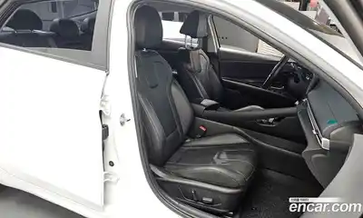 Hyundai Avante 2022 1.6 Автомат в Москве № 797018, миниатюра 12